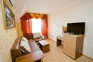 Гостиница Сибирь Анапа Люкс с 2 спальнями-2